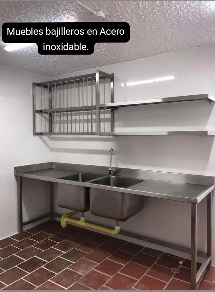 Mueble Bajillero Acero Inox — trabajo en hierro y acero de Metálicas M-M, Corozal, Sucre